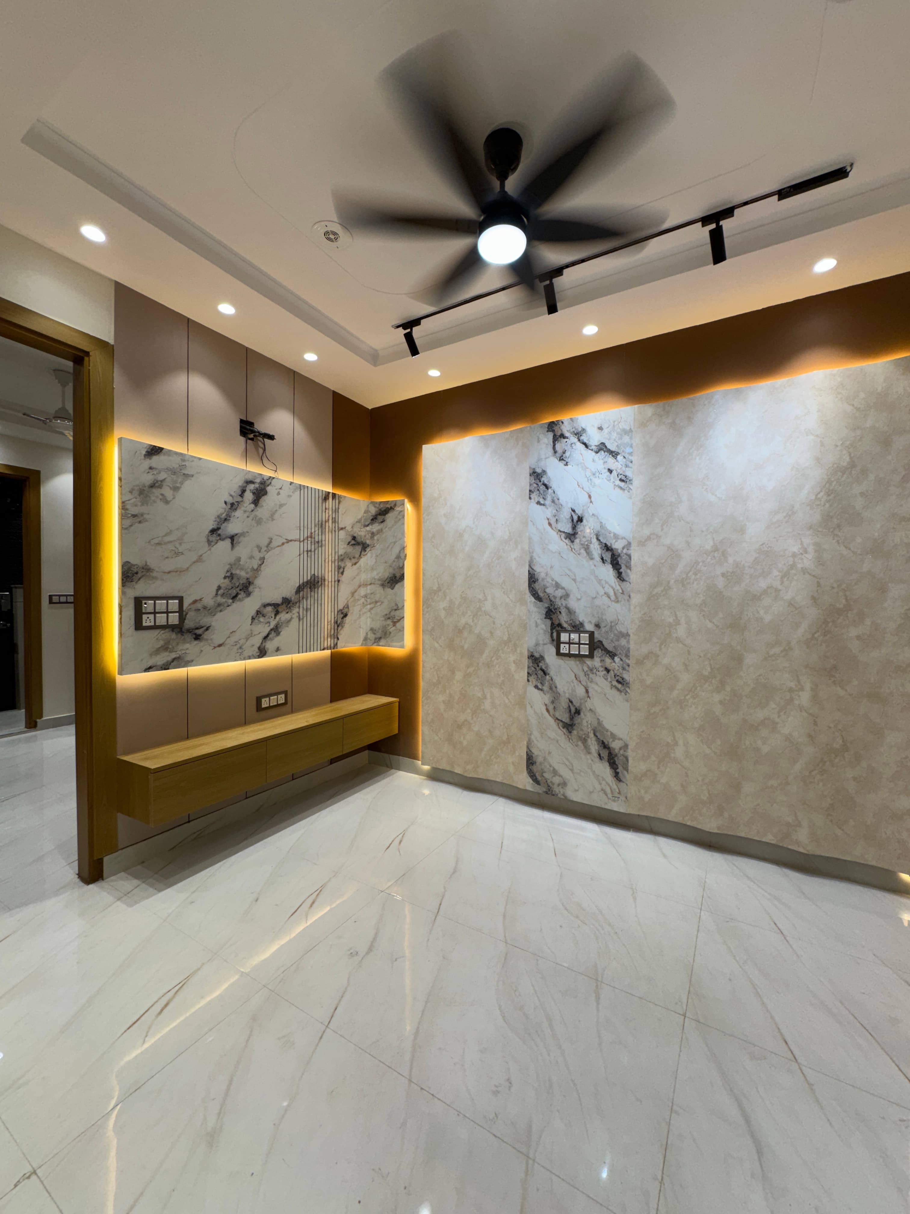 3BHK Flat for sale in Dwarka Mor